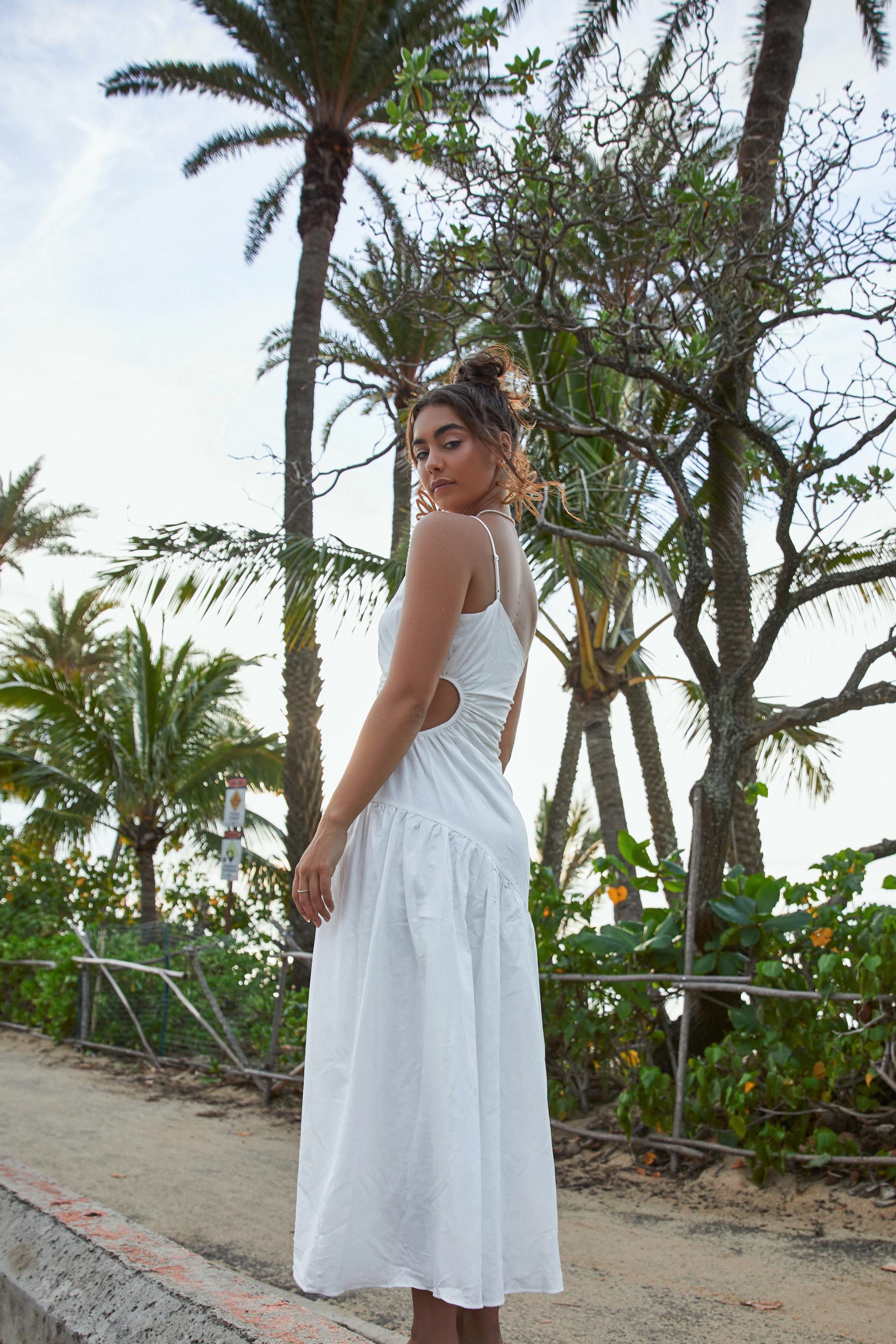 Porter Dress / White